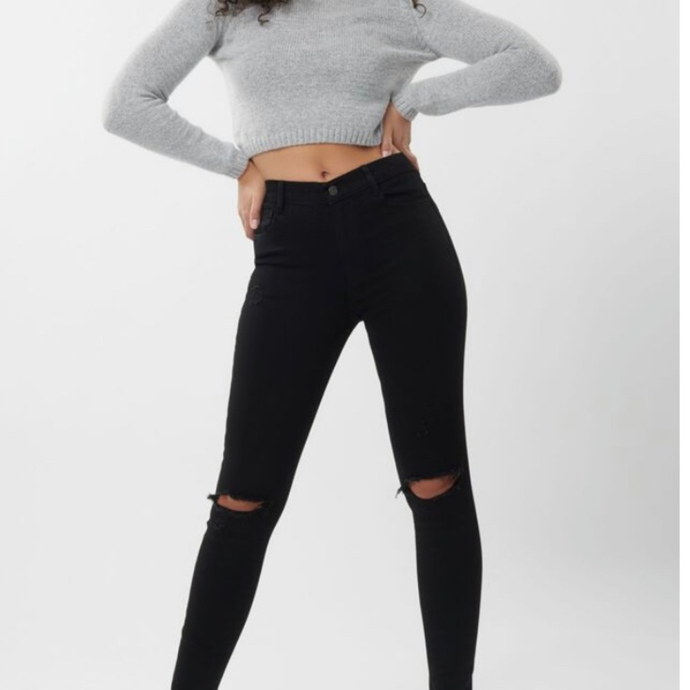 Black Distressed High-Rise Jeans. Size 26